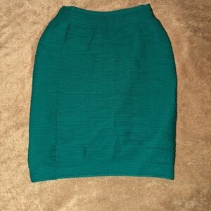 Elegant Green Women's Skirt
